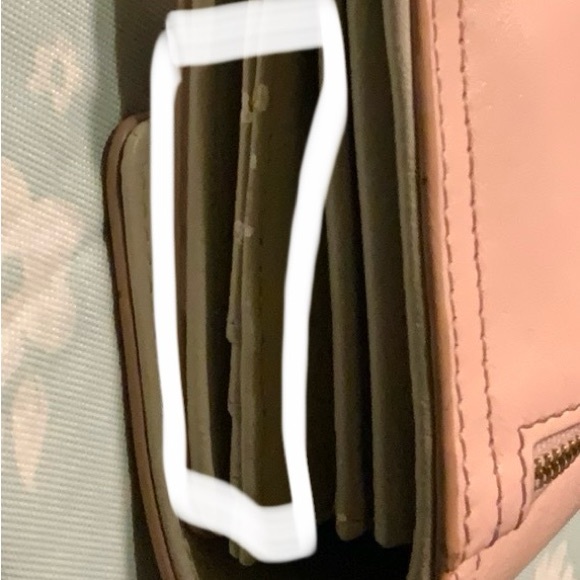 Fossil Wallet Peach - Picture 7 of 9